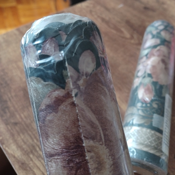 Prepasted vinyl border wallpaper - Picture 3 of 3